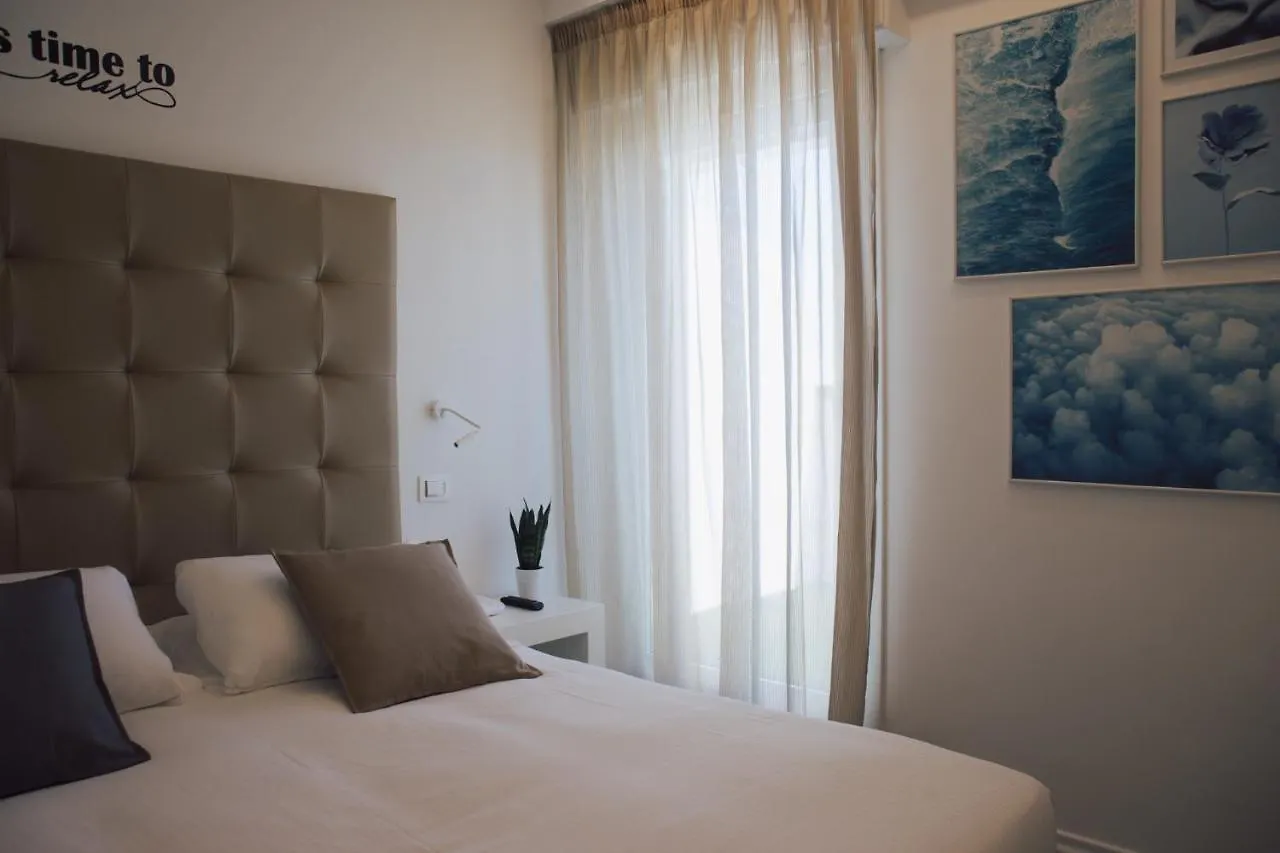 Hotel Adlon ليدو دي يسولو